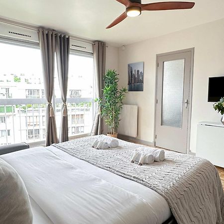 Brand-New Studio With Eiffel Tower View 파리 외부 사진