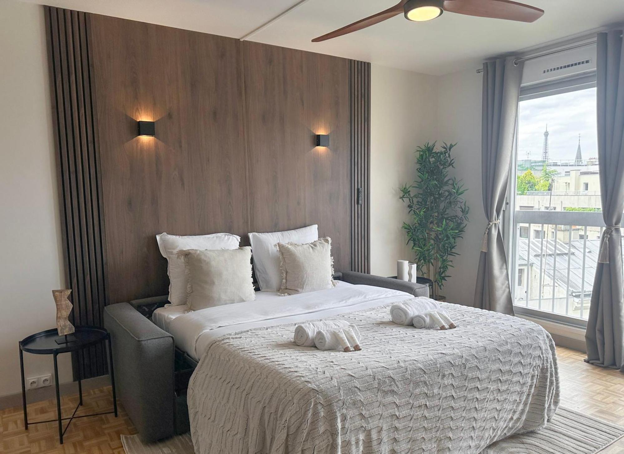 Brand-New Studio With Eiffel Tower View 파리 외부 사진